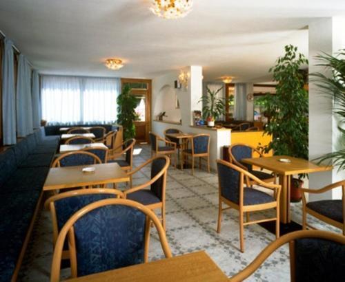 Hotel Serena Dimaro Esterno foto