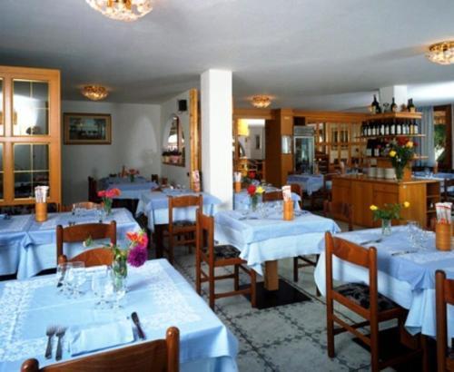Hotel Serena Dimaro Esterno foto