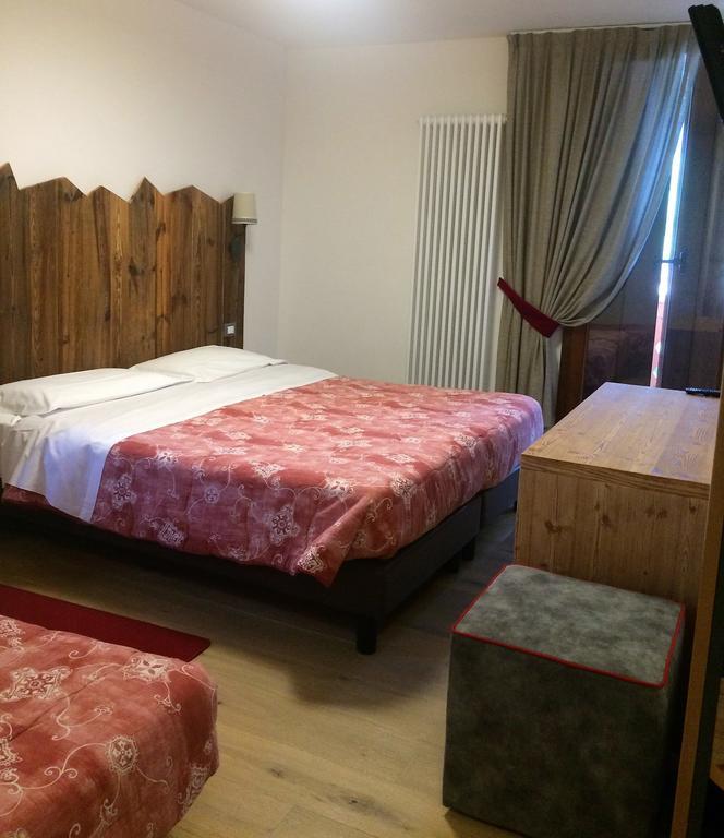 Hotel Serena Dimaro Esterno foto
